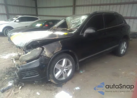 2013 Volkswagen Touareg Tdi Lux z USA, uszkodzony, nr VIN WVGEP9BP5DD003695